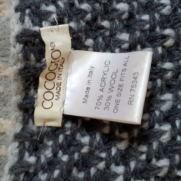 Cardigan - Picture 2 of 4